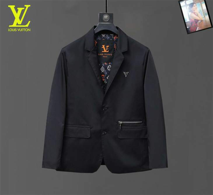 Picture of Louis Vuitton Jackets _SKULVM-3XL12yn8032484